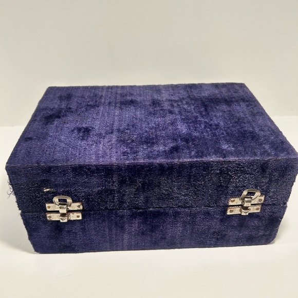 Vintage Silver Plated Cordial Goblets Pair Etched Grape Pattern w Velvet Box - Picture 12 of 15